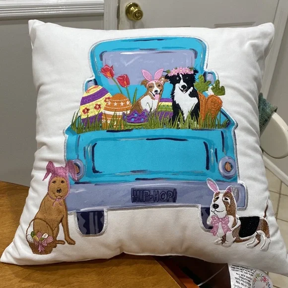 NWT.  Spring dogs, 18’ X 18”, throw pillow. - Picture 11 of 11